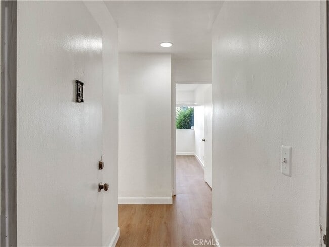 Building Photo - 4727 W 147th St