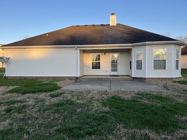 Building Photo - 2011 Orlimar Ct