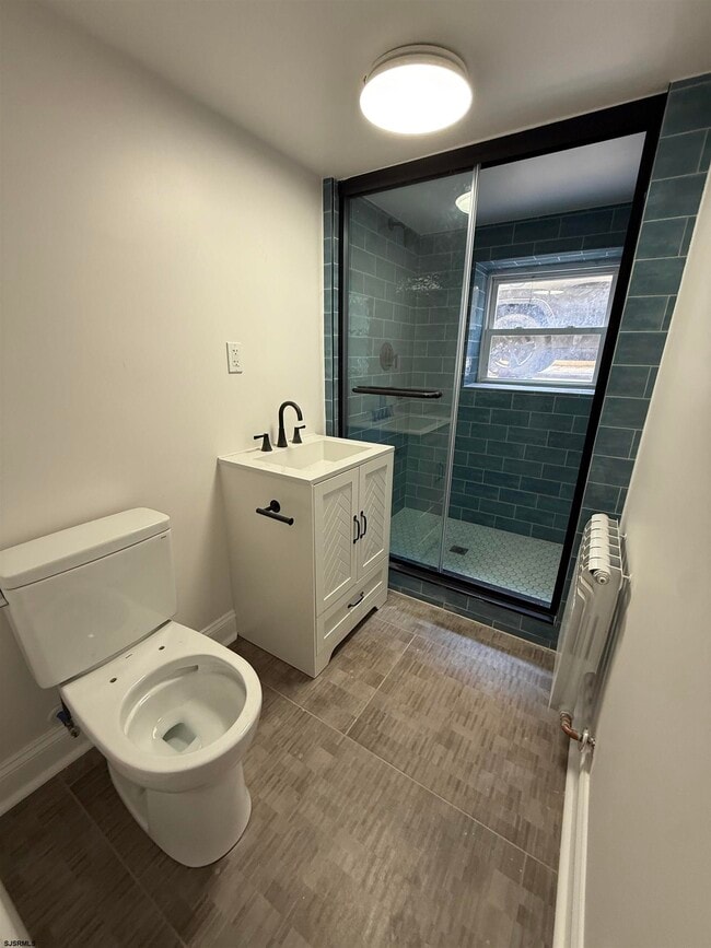 Building Photo - 102 S Raleigh Ave