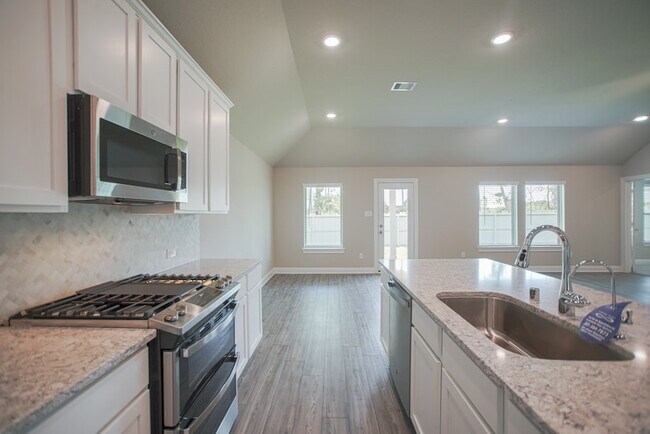 Building Photo - 17112 Coneflower Pl