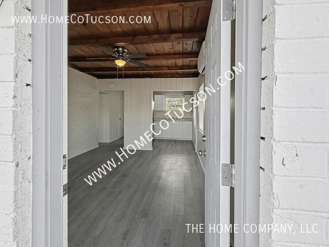 Building Photo - 4124 S 9th Ave