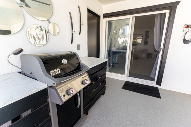 Building Photo - Spacious 4BR House in Scottsdale