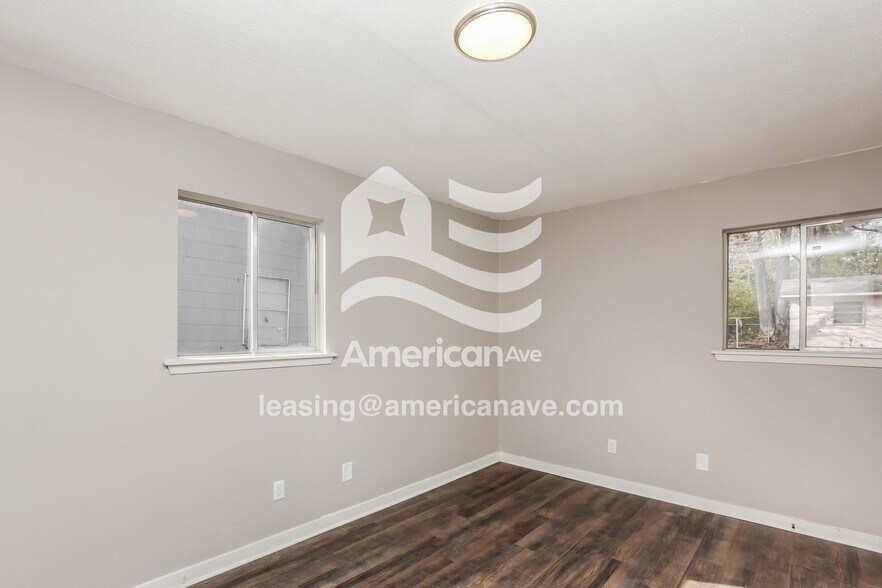 Building Photo - 1344 Dorgan St