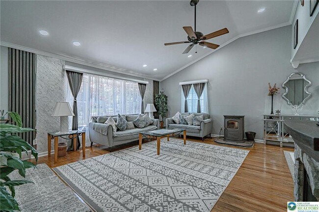 Building Photo - 2627 Nottingham Rd