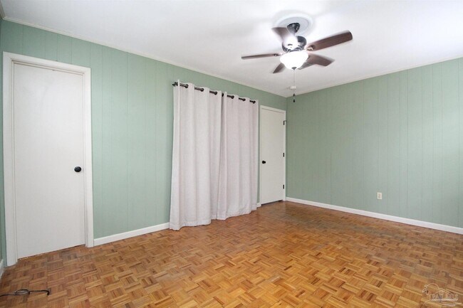 Building Photo - 1400 N D St