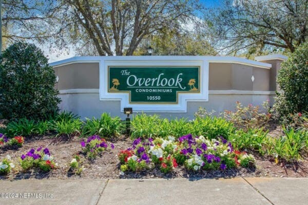 Building Photo - 10550 Baymeadows Rd