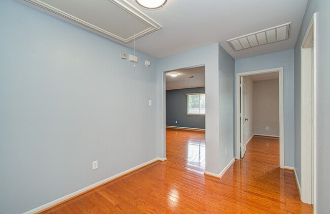 Building Photo - 6307 S Wintersage Ln