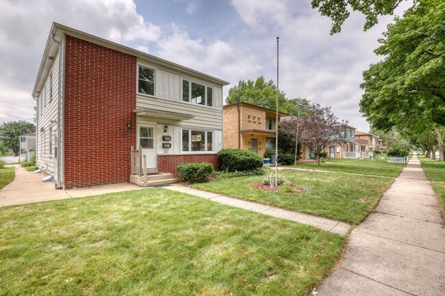 84th Street 3531-3533 - 84th Street  3531-3533