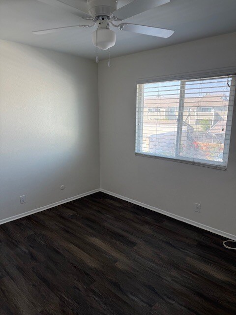 Building Photo - 561 Spring Rd