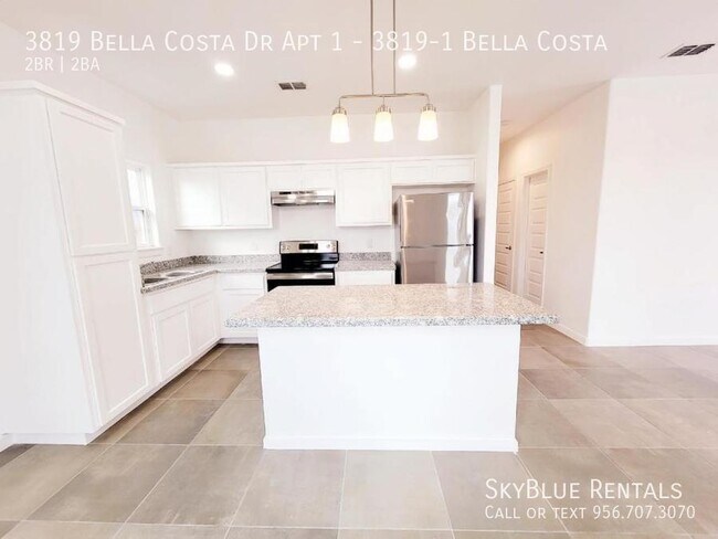 Building Photo - 3819 Bella Costa Dr