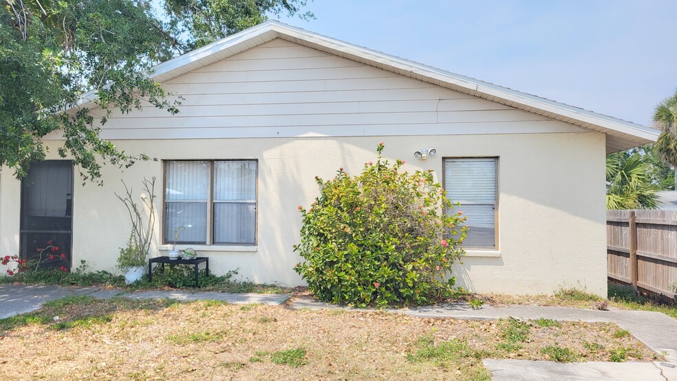 Primary Photo - 3535 Bahia Vista St