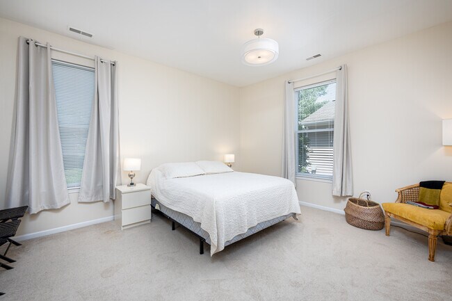Building Photo - 8120 Autumn Woods Trl