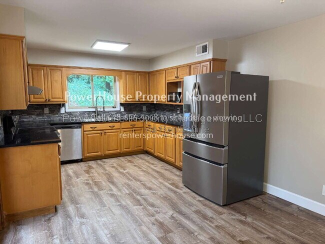 Building Photo - 145 Starboard Point