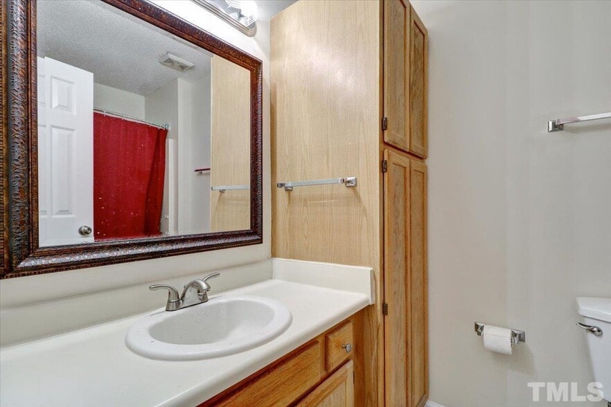 Building Photo - 1512 Kempsey Cir