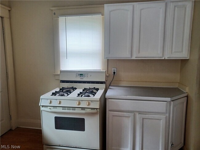 Building Photo - 50 N Hazelwood Ave