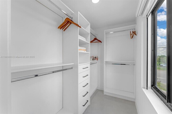 Building Photo - 26144 SW 146th Ct