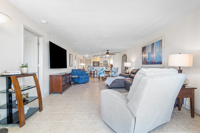 Building Photo - 5555 Gulf Blvd