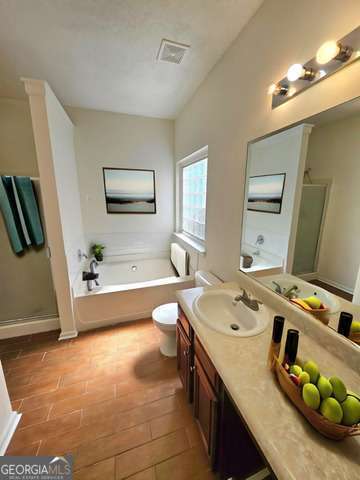 Building Photo - 7725 Newbury Dr