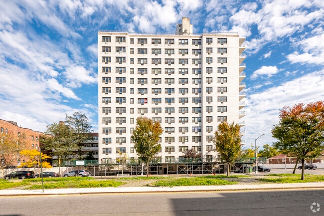 Building Photo - The Westbrook