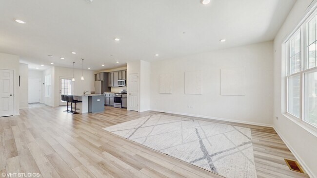 Building Photo - 268 Hoffmann Dr