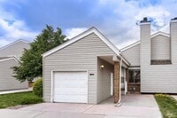 Building Photo - Updated 2 Bedroom Townhouse in Thornton