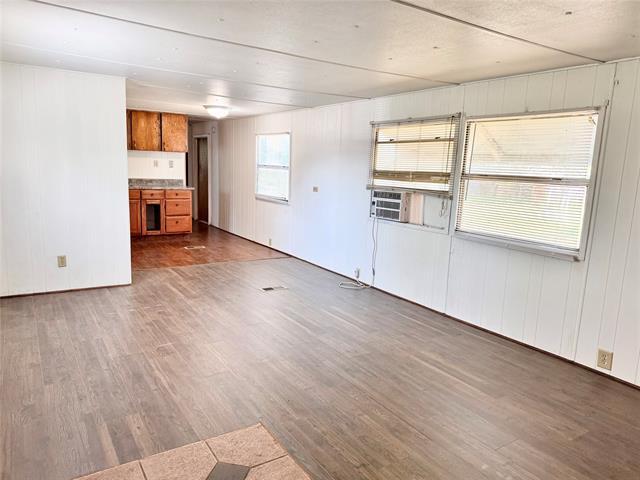 Building Photo - 6712 Oak Crest Dr E