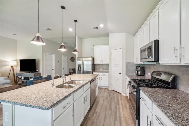 Building Photo - 6414 Fiddlewood Thicket Ln