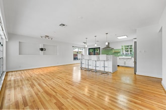 Building Photo - 3355 SW 22nd St