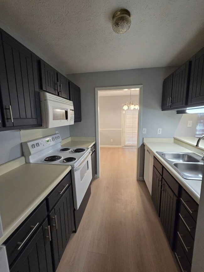 Building Photo - 2700-3 Preston Woods Drive