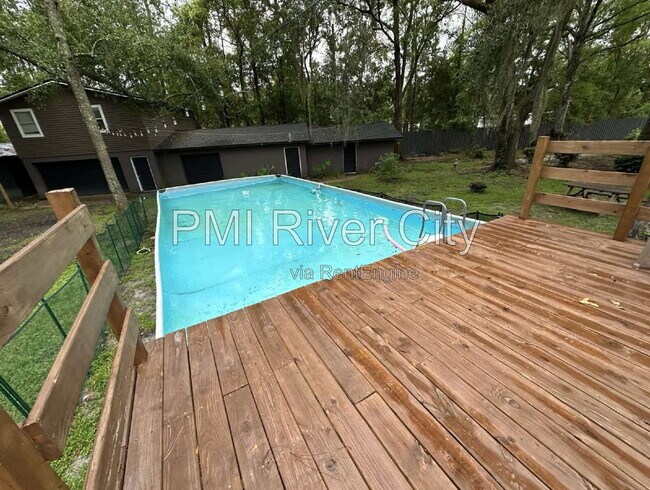 Building Photo - 11415 Dobson Dr