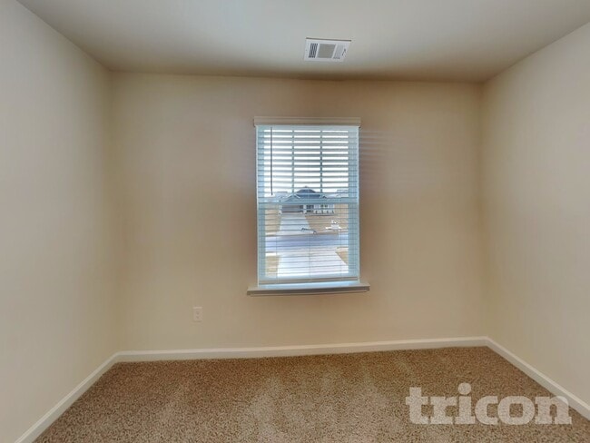 Building Photo - 1505 Big Bud Ln