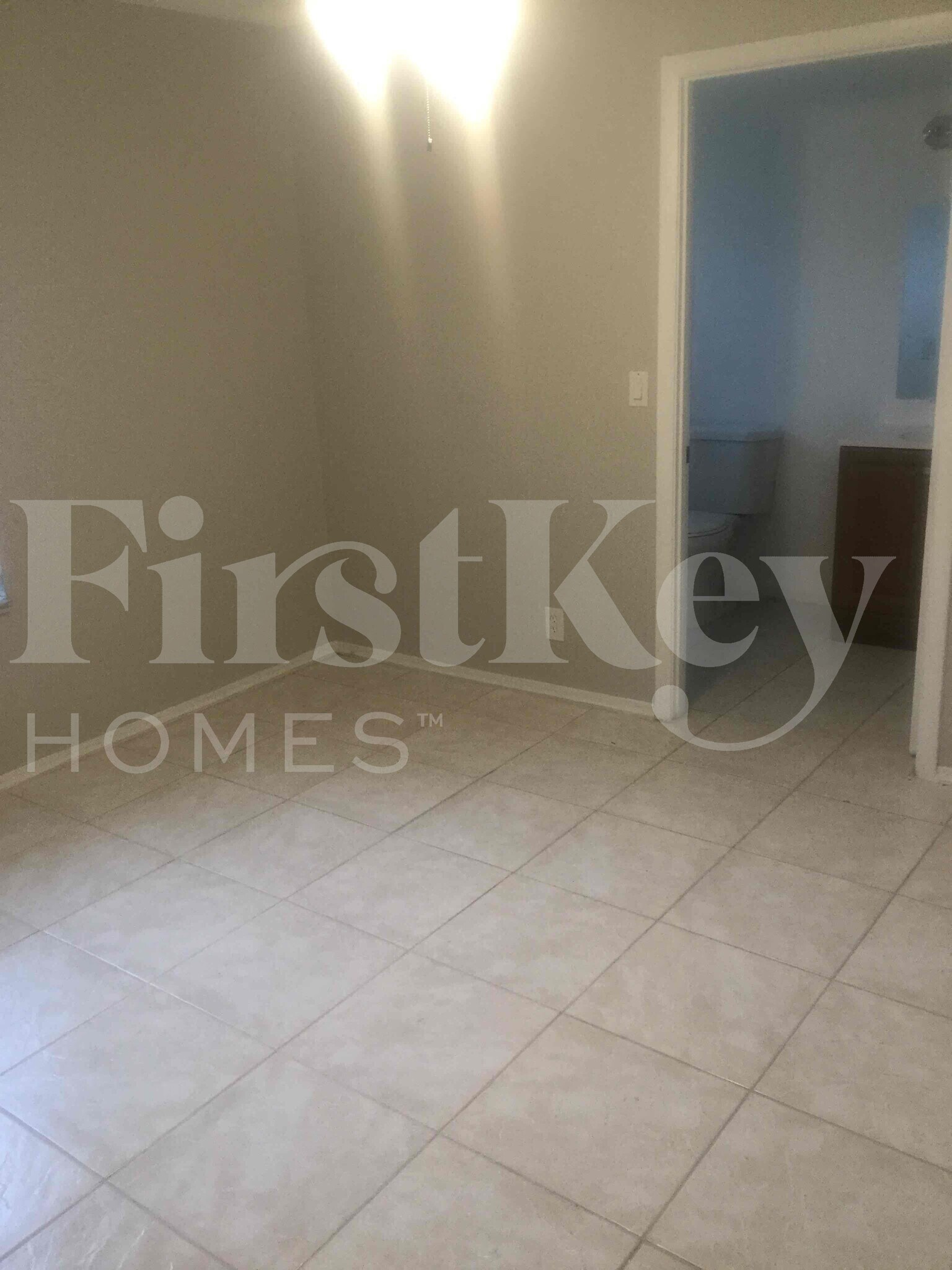 Building Photo - 6129 Moonbeam Dr