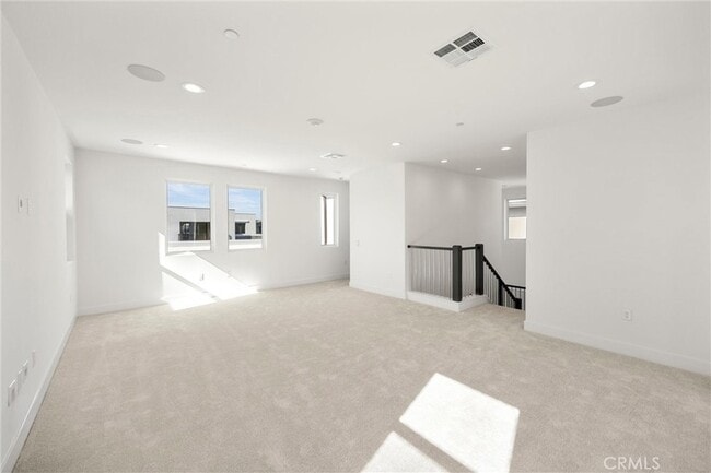 Building Photo - 164 Apron