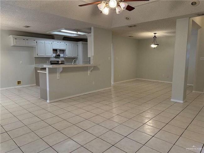 Building Photo - 12 Emory Ave