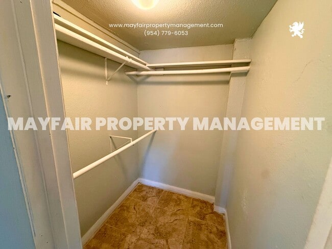 Building Photo - 400 Opa-Locka Blvd