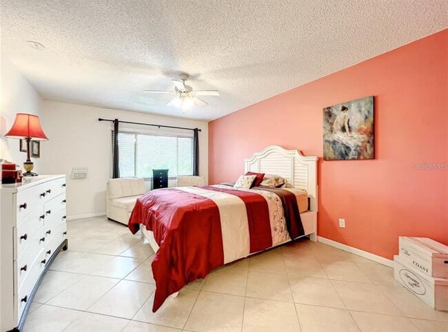 Building Photo - 1 Escondido Cir