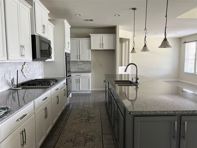 Building Photo - 24506 Raven Cliff Falls Dr