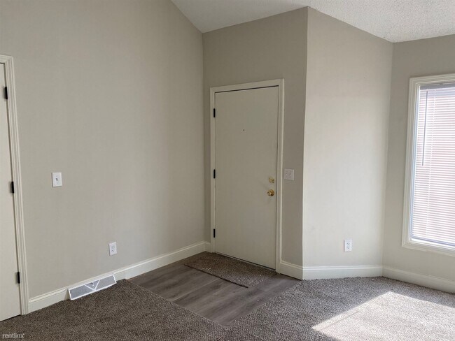 Building Photo - 2 br, 1 bath Duplex - 4726 Liberty Street ...