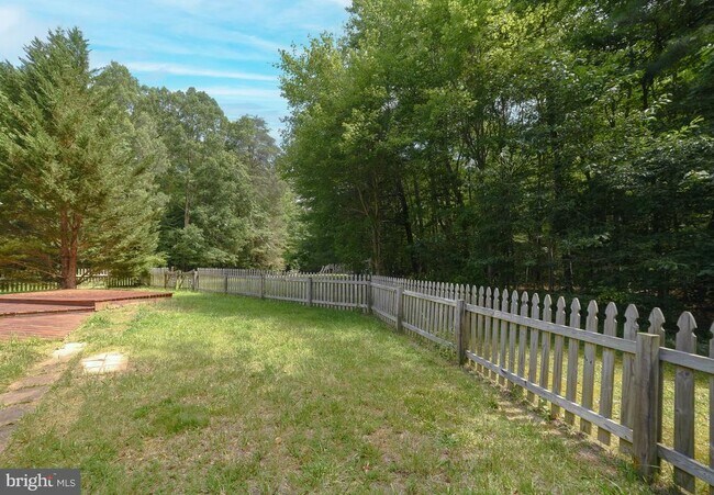 Building Photo - 48170 Livonia Cir