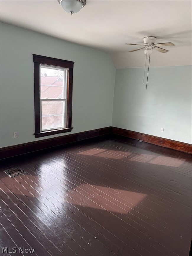 Building Photo - 3704 Walton Ave