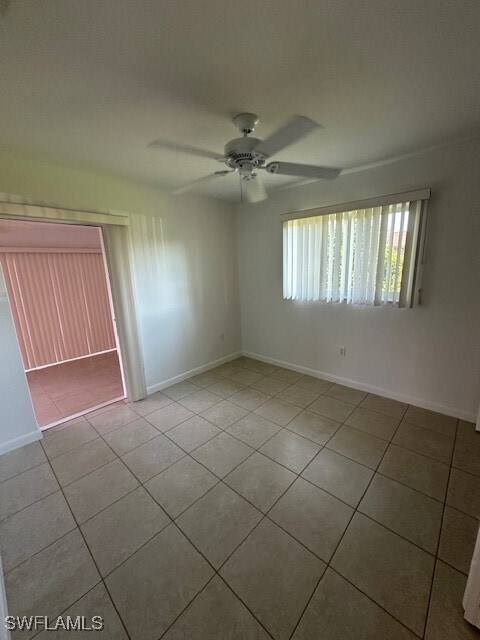 Building Photo - 753 Palm View Dr