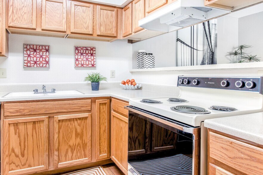 Foxwood 6503 Bluff Springs Rd Austin TX 78744 Apartment Finder