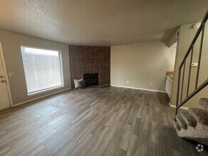 Building Photo - Norman Duplex- Bright and Modern!