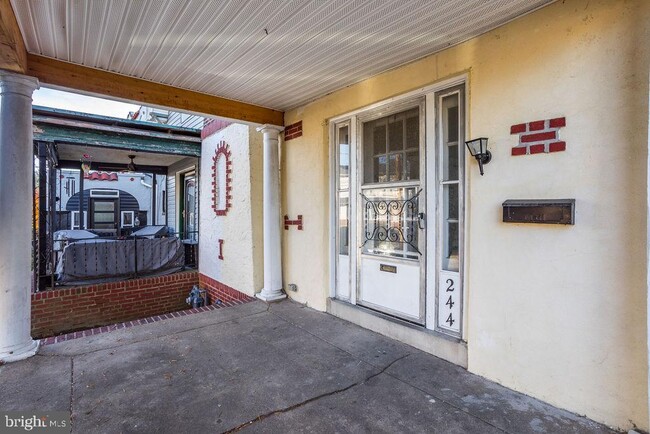 Building Photo - 244 Wabash Ave