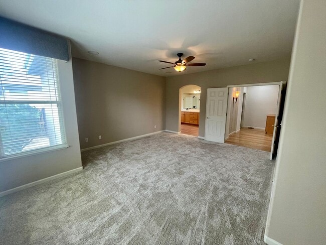 Building Photo - Beautiful Home in ArrowCreek!