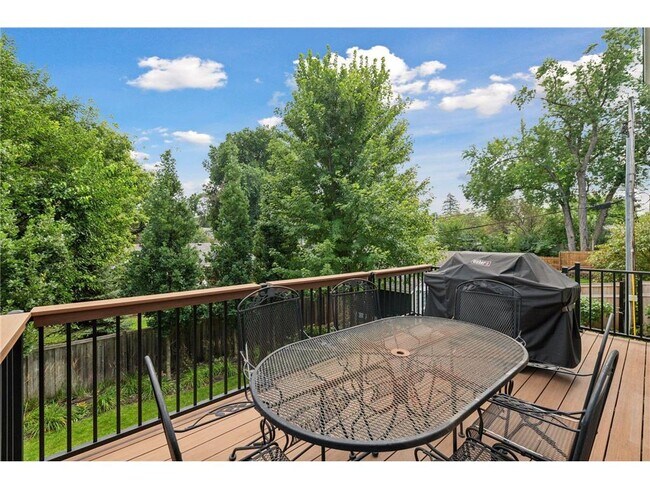 Building Photo - 4015 Wood End Dr