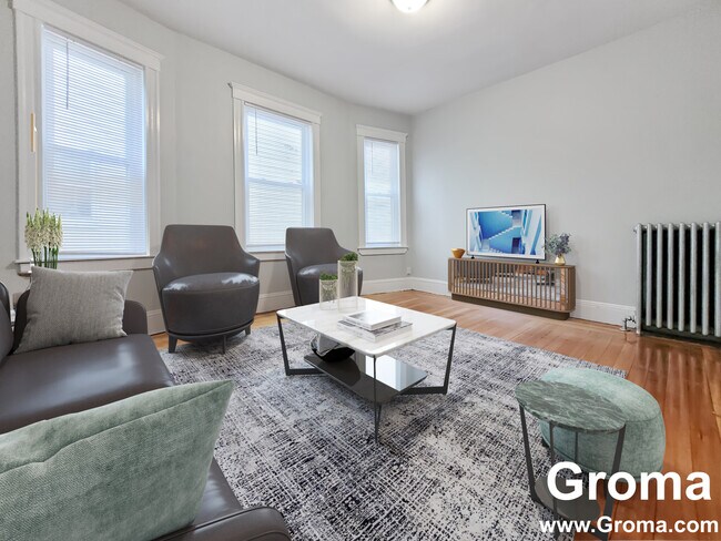 Building Photo - 103 Callender St