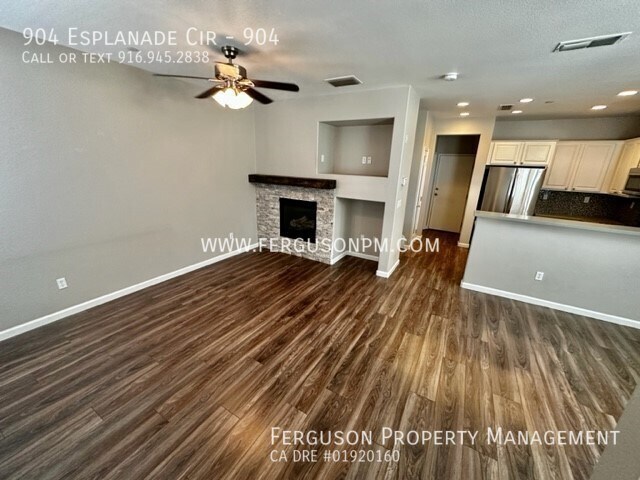 Building Photo - Move In Ready Folsom Home with Greenbelt V...