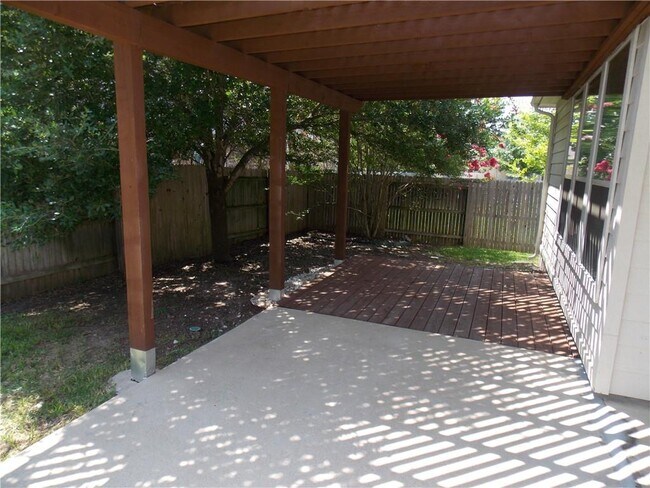 Building Photo - 20961 Mandrake Dr