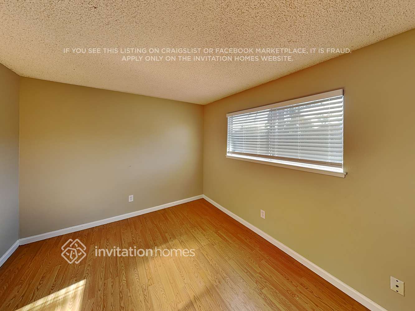 Building Photo - 4860 Teakwood Dr